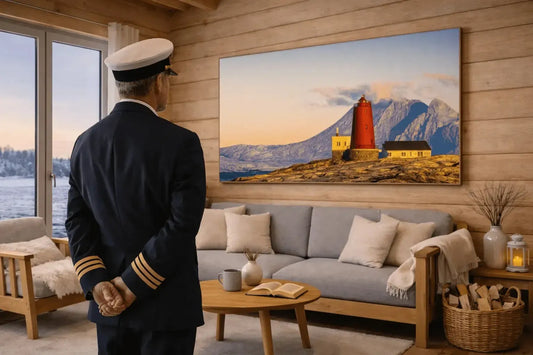 Åsvær fyr i Kveldssol Fotofryd.no