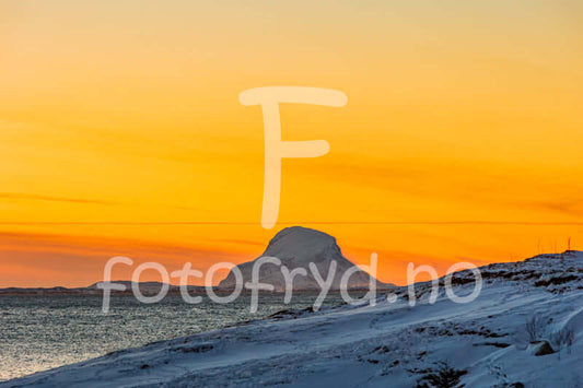 Snødekt Lovund - Fotofryd.no veggbilder