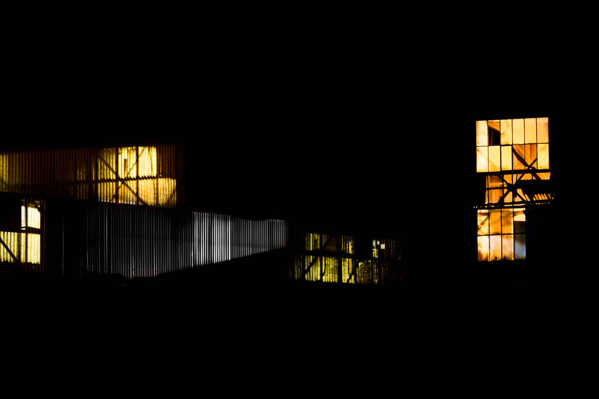Moderne veggbilde – Arkitektonisk kunst i lys og skygge | Fotofryd.no