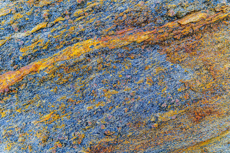 Fargerik bergkunst – naturens teksturer som veggdekor