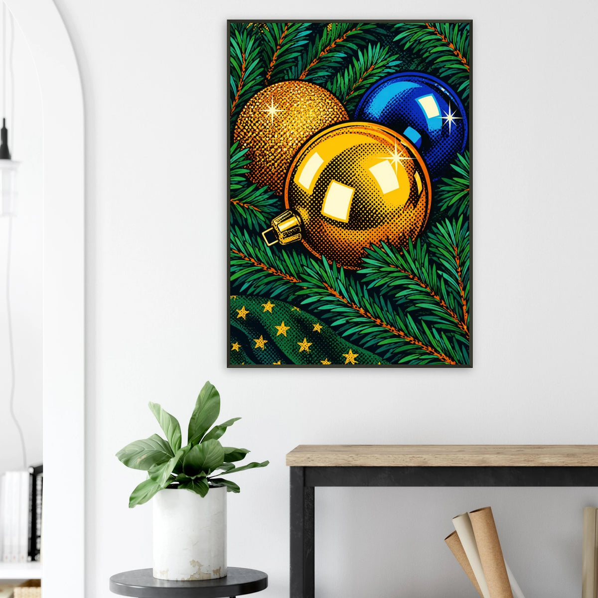 Julestemning digitalt motiv med julekulene på en bakgrunn av grønne grener, perfekt som veggkunst.