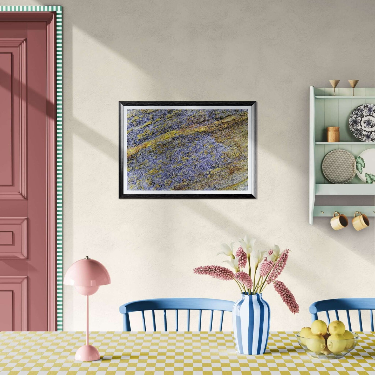 Fargerik bergkunst – naturens teksturer som veggdekor