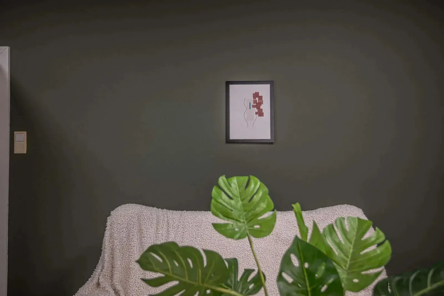 Figurativt abstrakt – minimalistisk kunstplakat i terrakotta