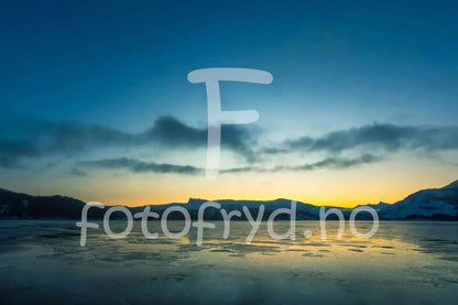 Hemnesberget i solnedgang – Fotokunst fra Helgeland | Fotofryd.no