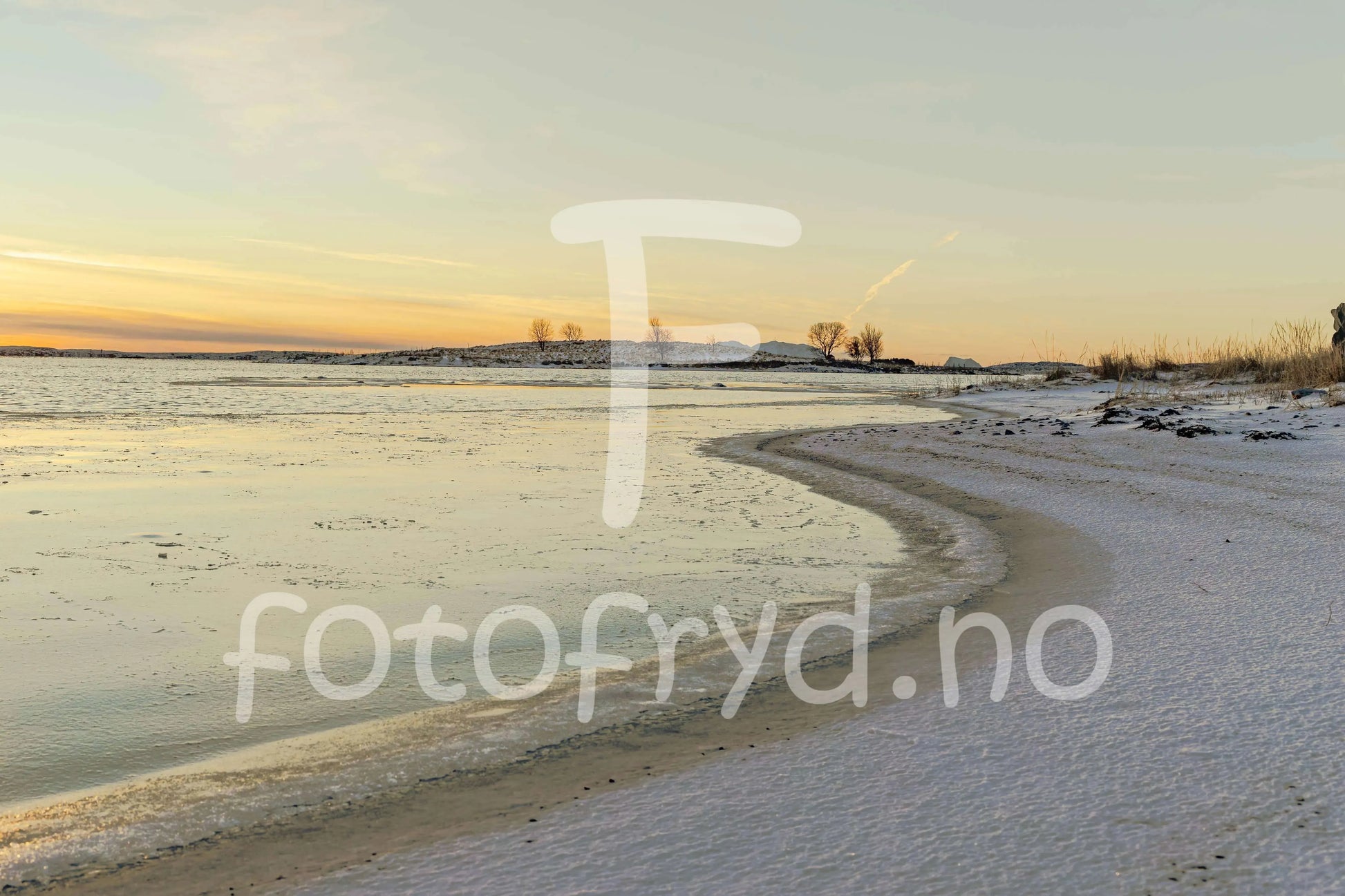 Iskant i Kveldslys – Herøy, Helgeland