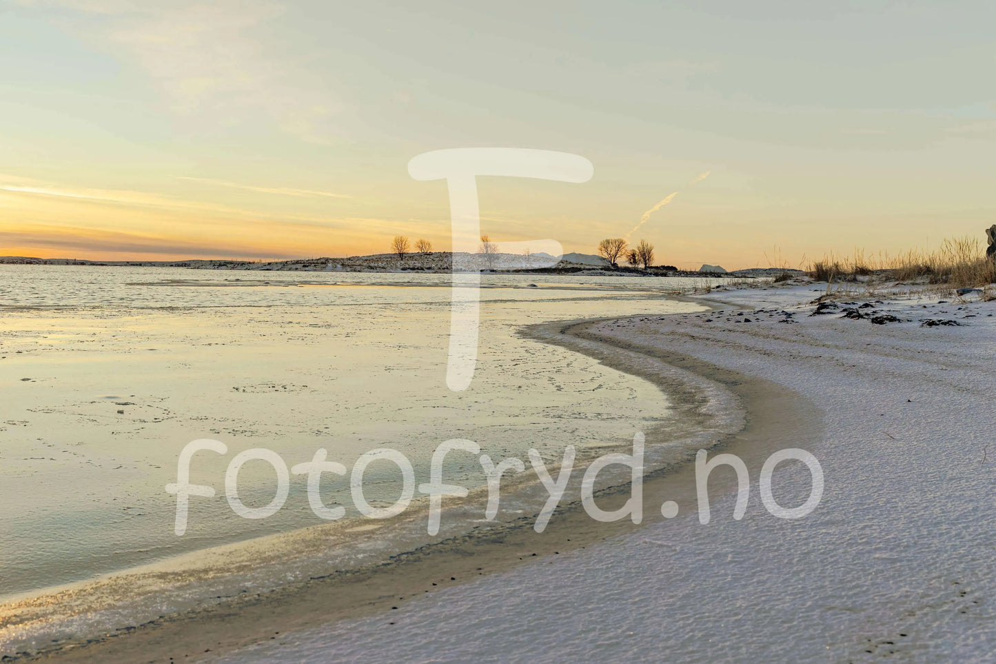 Iskant i Kveldslys – Herøy, Helgeland