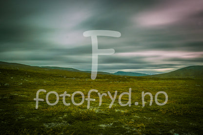 Saltfjellet – Grønne vidder under dramatisk himmel