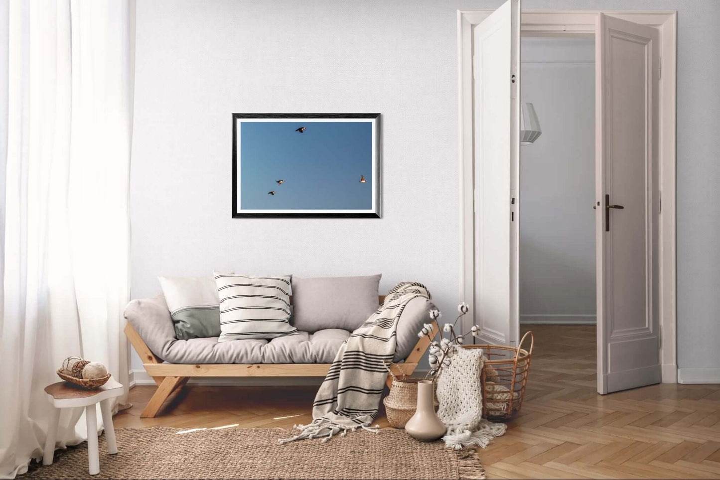 Puffins luftig nordisk interiør – Fotografisk kunst med naturens rytme