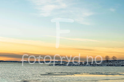 Stillhet over Fjæra – Herøy, Helgeland