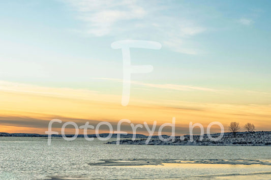 Stillhet over Fjæra – Herøy, Helgeland