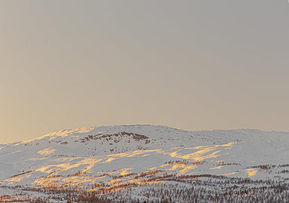 Stormyrbassenget in the evening sun – Helgeland