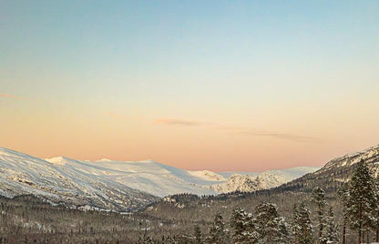 Vinterlys over Svartisen