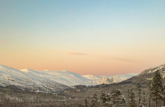 Vinterlys over Svartisen